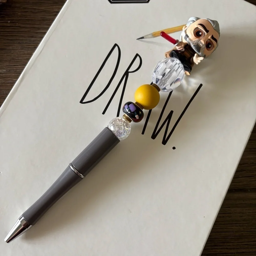 Disney Doorables: Star Wars: Count Booku handmade beaded pen